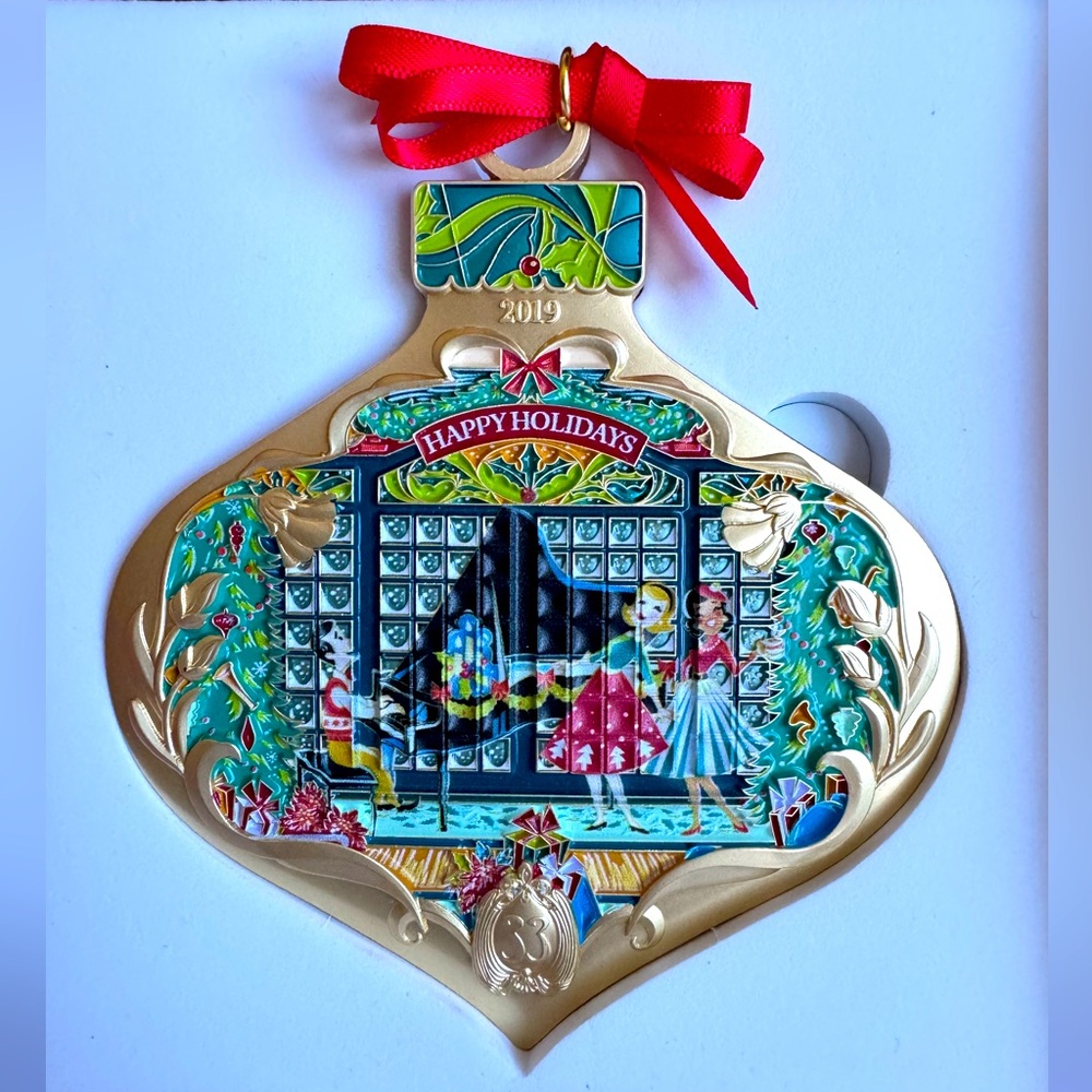 Club 33 Disneyland Limited Edition 2019 Christmas Ornament. NEW
